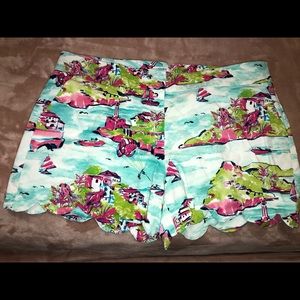 Size 14 Scalloped Crown & Ivy shorts